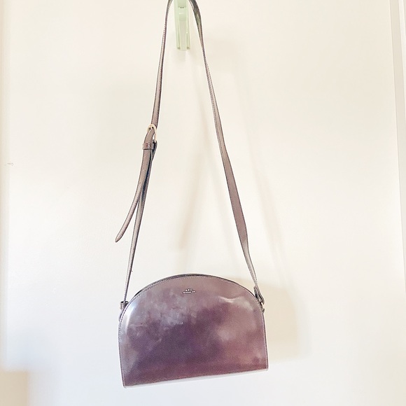 A.P.C. Demi-Lune crossbody bag in brown patent leather - Picture 2 of 8
